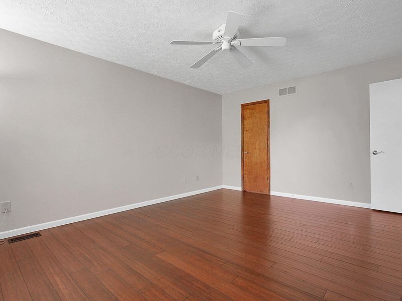 7961 Pinehill Road , Lewis Center, OH 43035 Photo 35