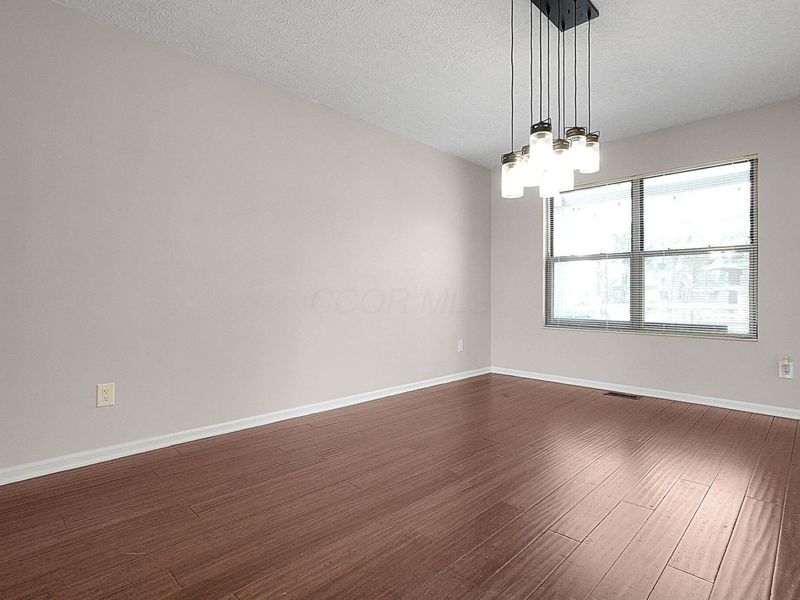 7961 Pinehill Road , Lewis Center, OH 43035 Photo 9