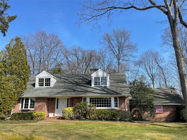 43 Glen Way , Cold Spring Harbor, NY 11724