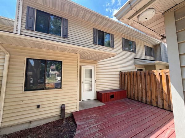 201 Bridlewood Drive , Saint Paul, MN 55119