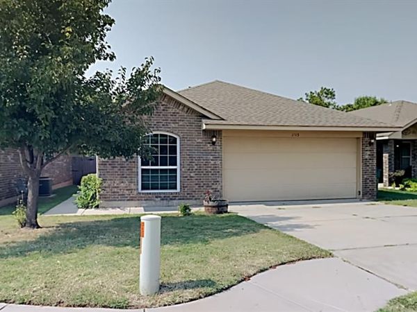 1213 Norway Avenue, Yukon, OK 73099
