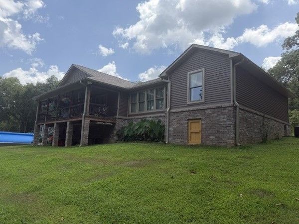 1951 CR 3380 , Clarksville, AR 72830