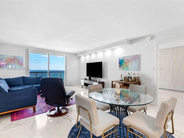 6039 Collins Ave , Unit 1527, Miami Beach, FL 33140