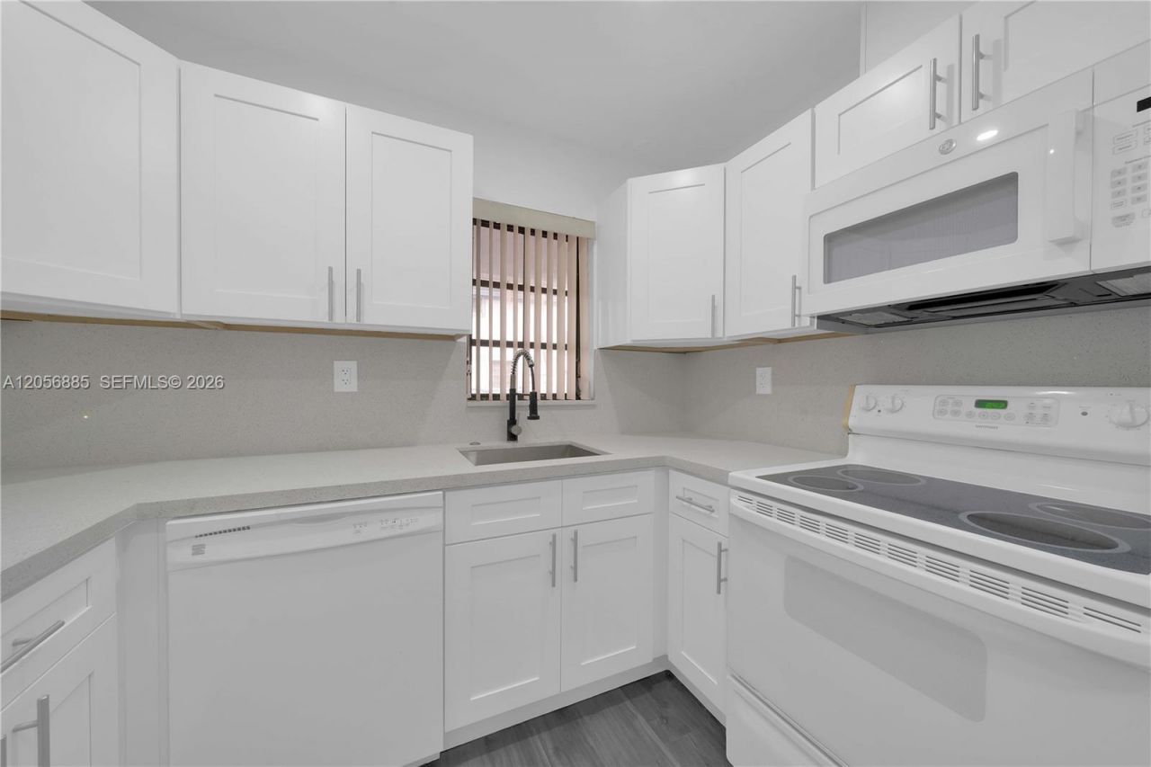 1535 SW 122nd Ave , Unit 3-7, Miami, FL 33184 Photo