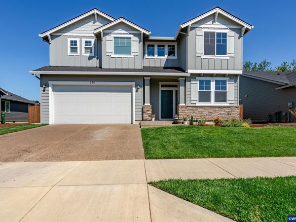 235 Walnut St, Mt Angel, OR 97362