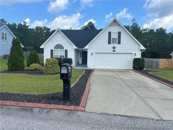 179 Fallingleaf Drive , Raeford, NC 28376
