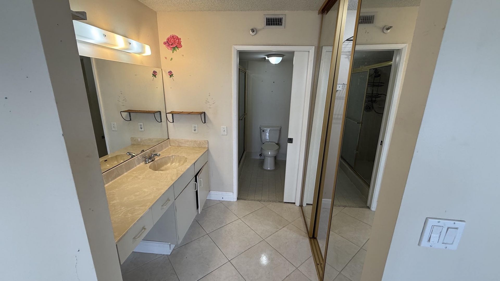 2334 S Cypress Bend Drive, Unit 802, Pompano Beach, FL 33069 Photo