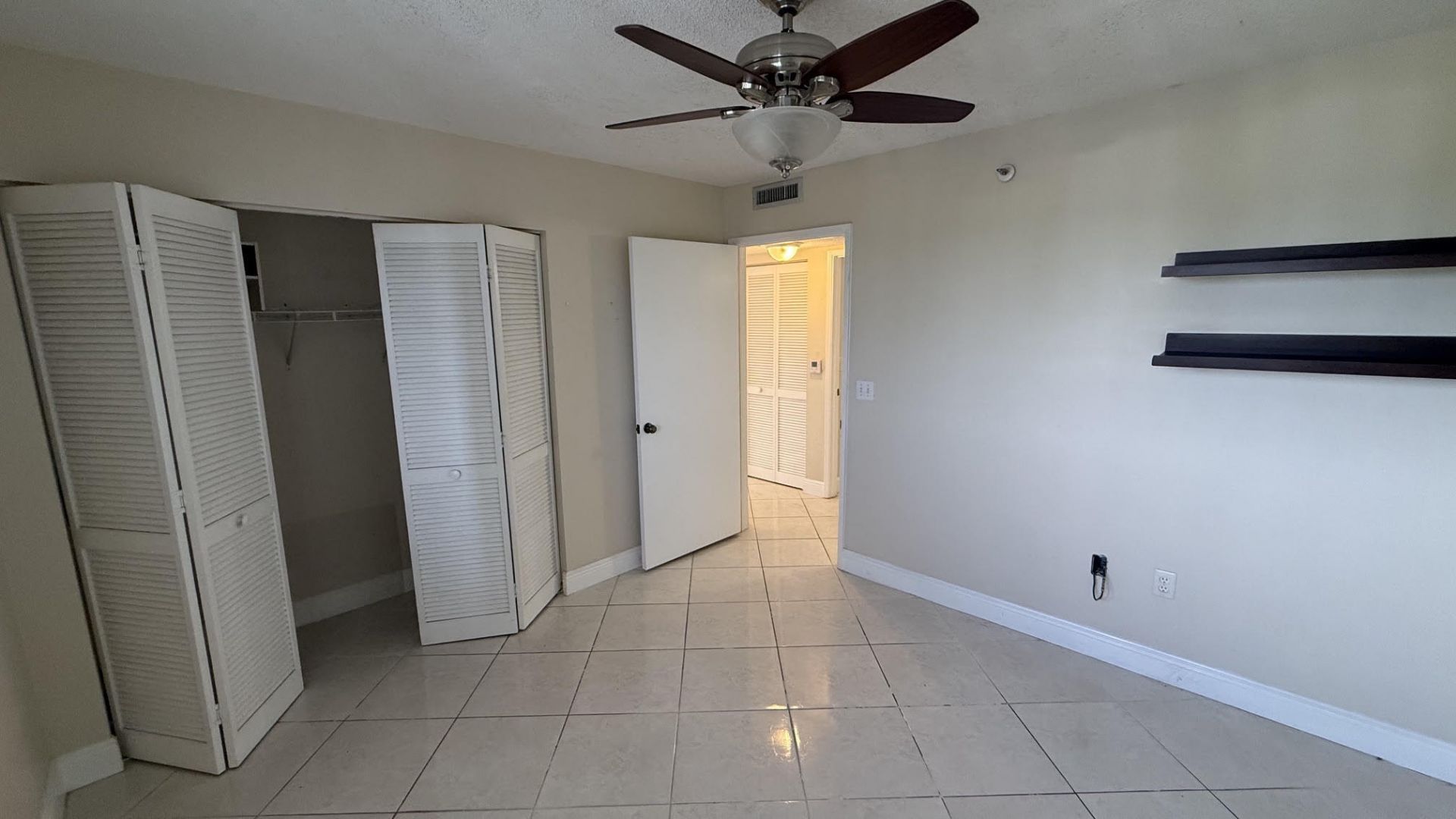 2334 S Cypress Bend Drive, Unit 802, Pompano Beach, FL 33069 Photo