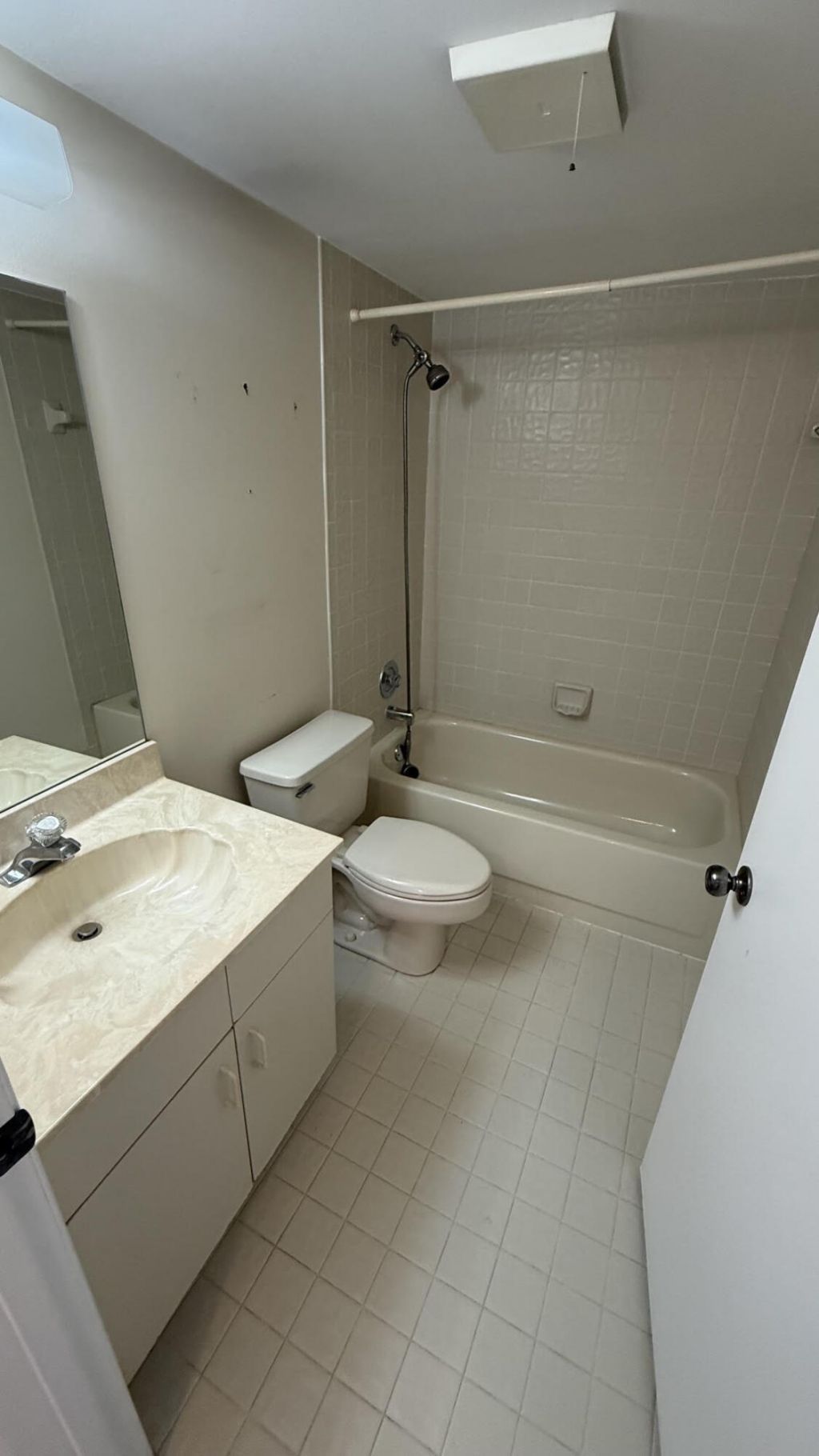 2334 S Cypress Bend Drive, Unit 802, Pompano Beach, FL 33069 Photo