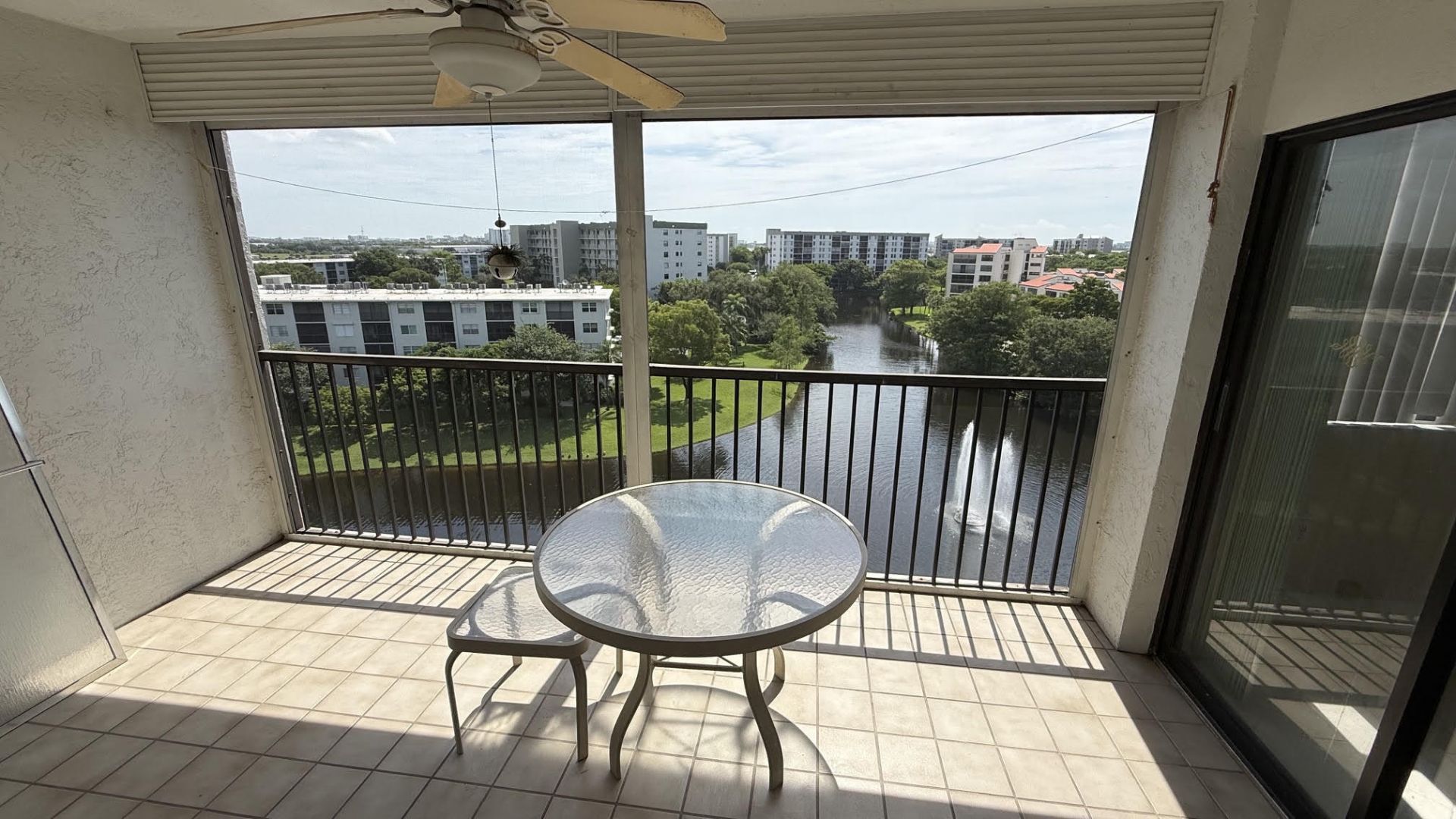 2334 S Cypress Bend Drive, Unit 802, Pompano Beach, FL 33069 Photo