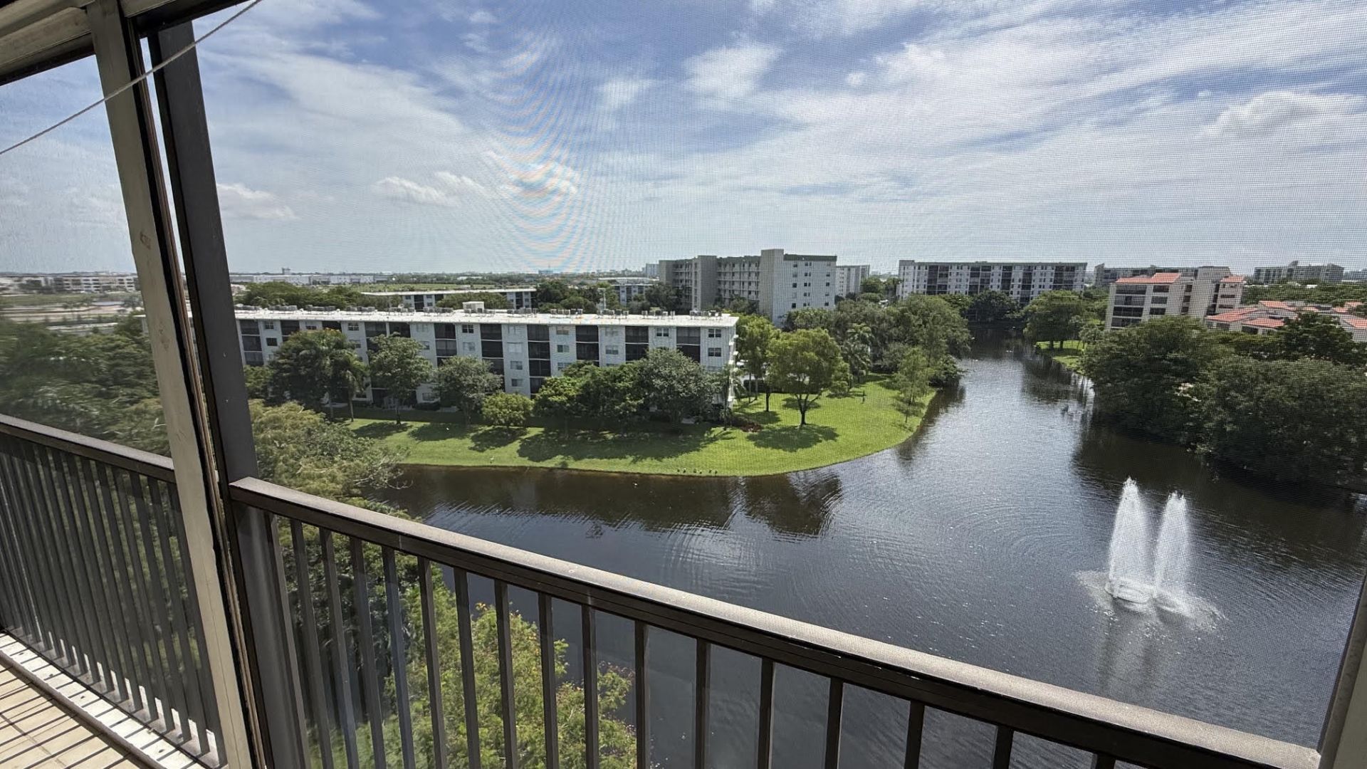 2334 S Cypress Bend Drive, Unit 802, Pompano Beach, FL 33069 Photo