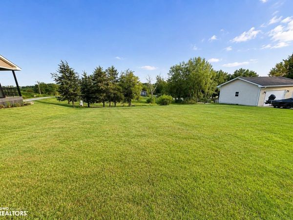 385 Treasure Hills, Ellston, IA 50074