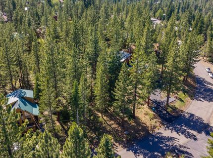 13020 Hillside Drive , Truckee, CA 96161 Photo