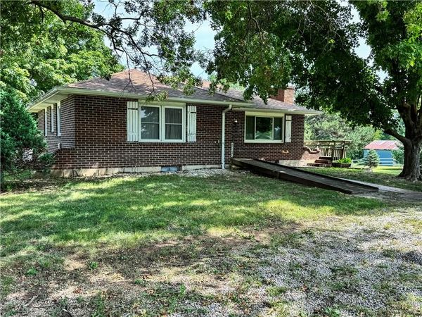 22217 S Victory Road, Spring Hill, KS 66083