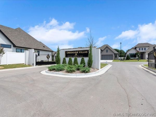 1212 N 72nd Street , Broken Arrow, OK 74014