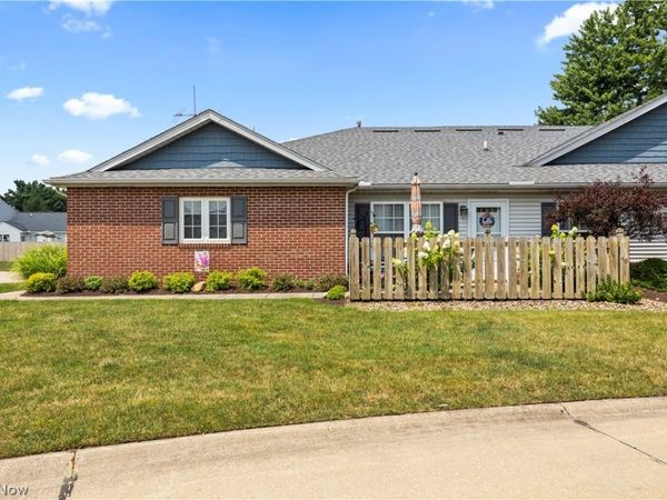 519 Heather Woods Drive, Elyria, OH 44035
