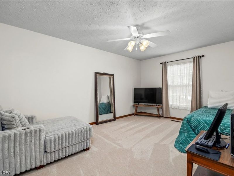 519 Heather Woods Drive, Elyria, OH 44035 Photo 19