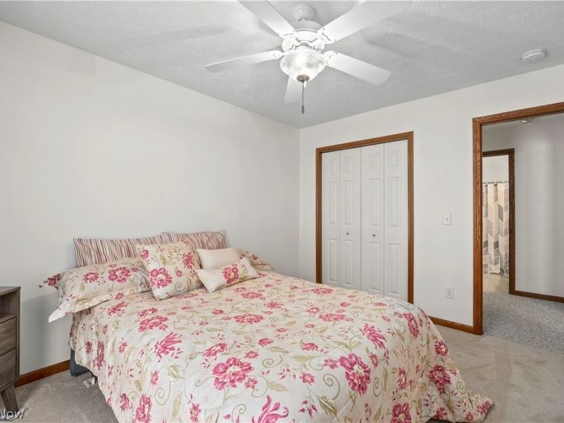 519 Heather Woods Drive, Elyria, OH 44035 Photo 25
