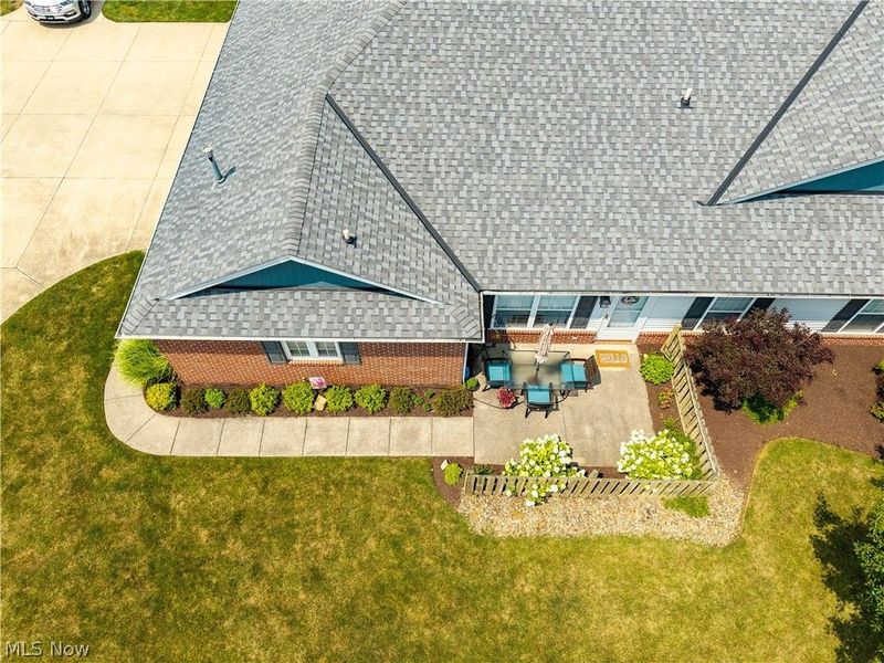 519 Heather Woods Drive, Elyria, OH 44035 Photo 3