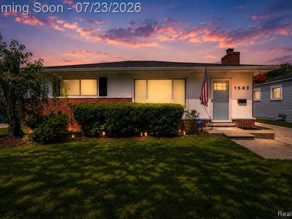 1582 Berkshire Street, Westland, MI 48186
