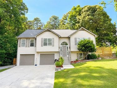 3980 Piper Glen Drive, Buford, GA 30519