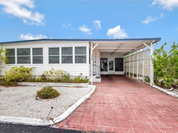 3324 W TIKI DRIVE , HOLIDAY, FL 34691