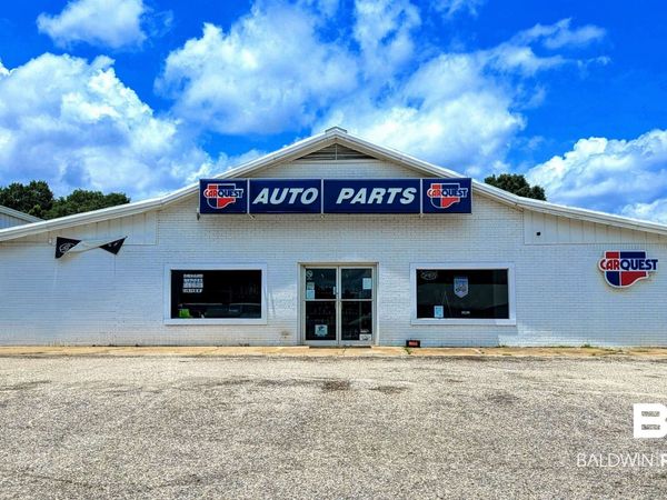 46 Jefferson Avenue, Chatom, AL 36518