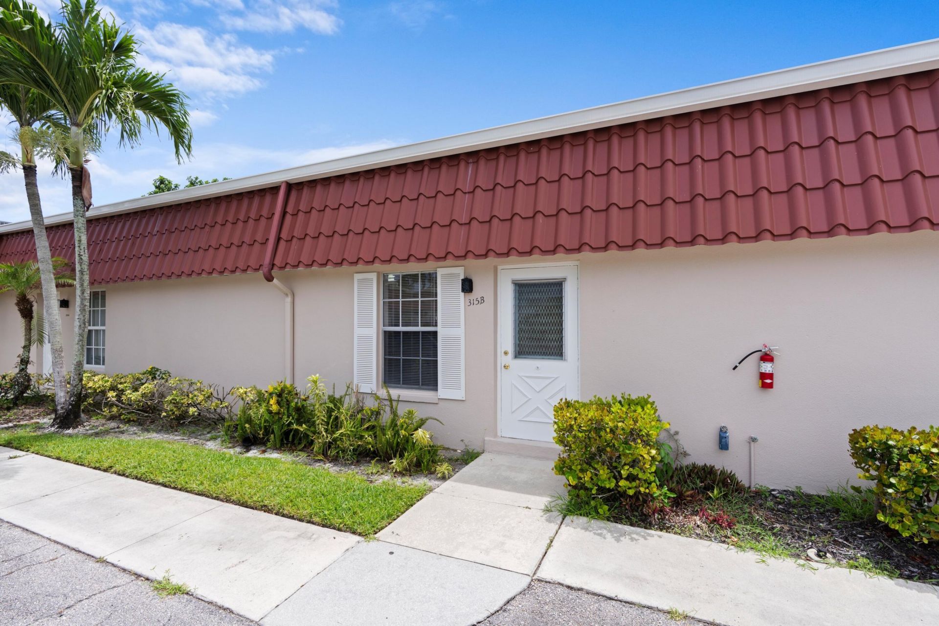 315 Cape Cod Circle, Unit B, Lake Worth, FL 33467 Photo