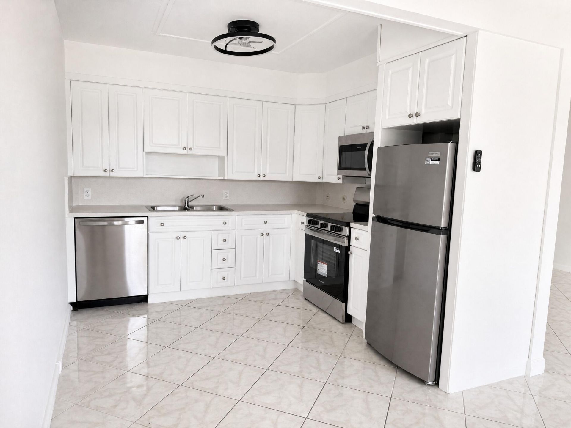 2005 Hythe A, Unit 2005, Boca Raton, FL 33434 Photo