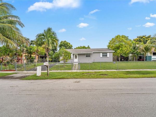 14521 SW 297th St , Homestead, FL 33033
