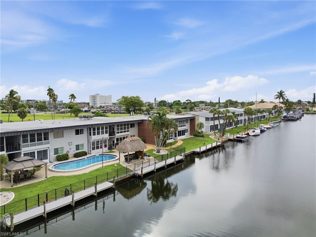 632 Victoria Dr, Unit 103, Cape Coral, FL 33904 Photo