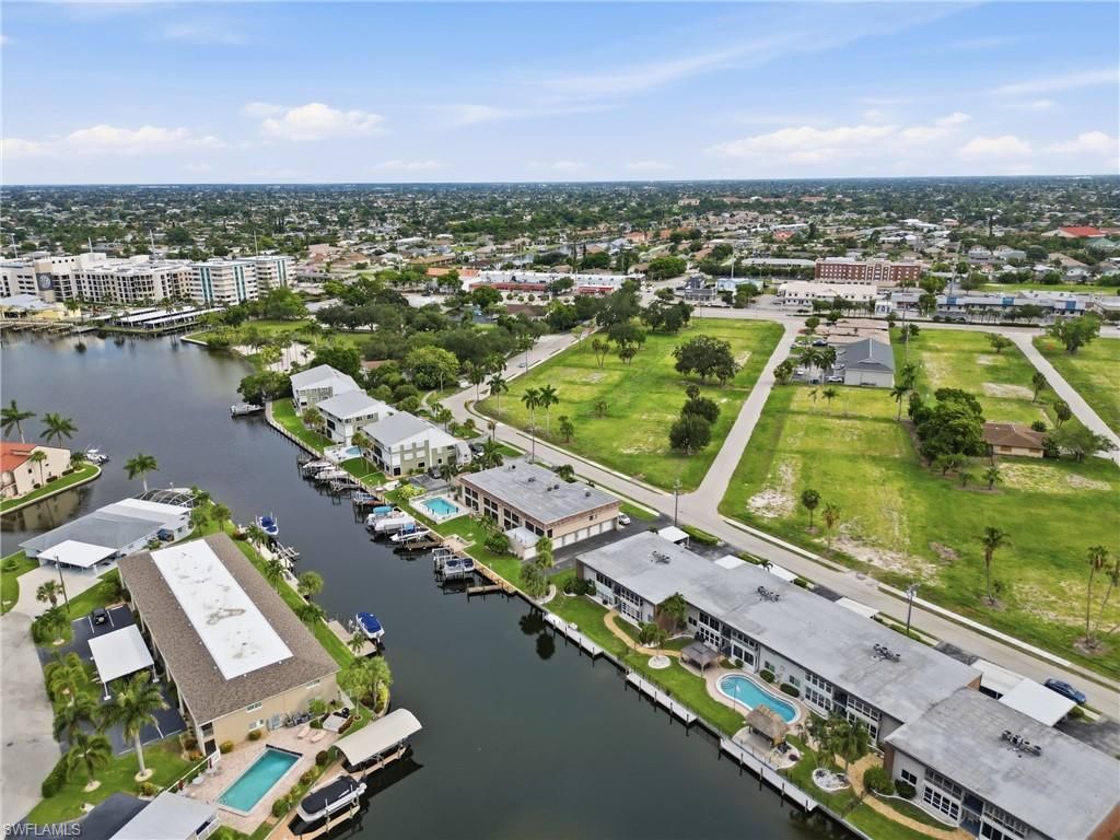 632 Victoria Dr, Unit 103, Cape Coral, FL 33904 Photo