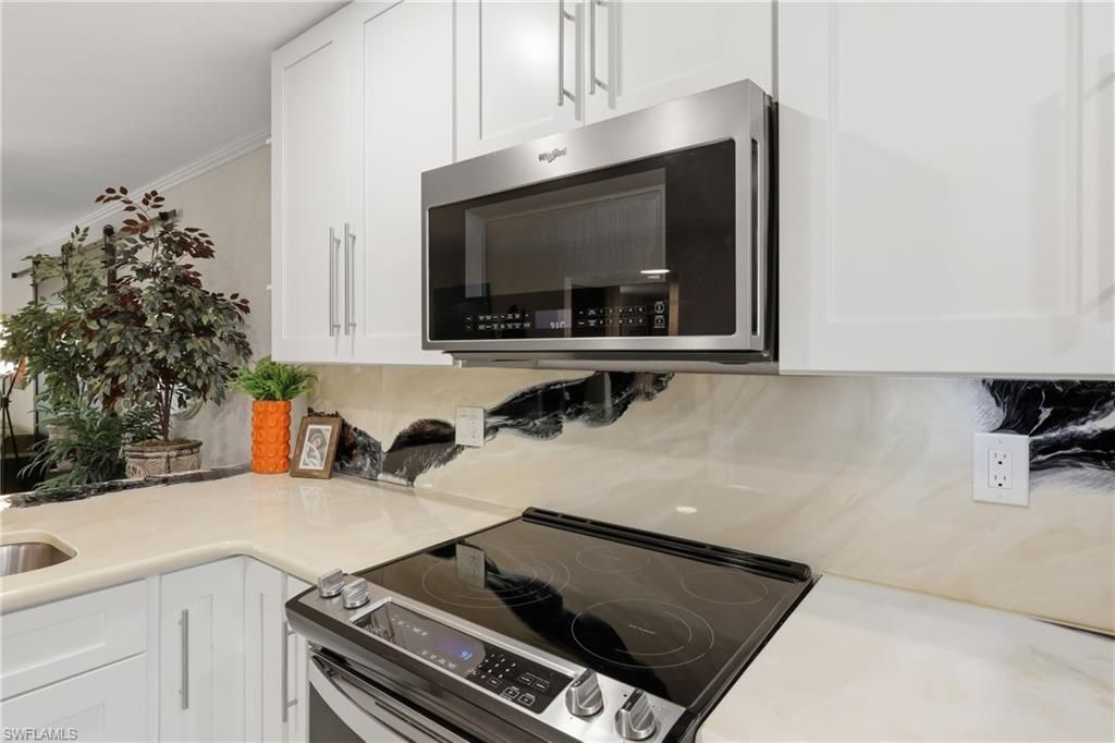 632 Victoria Dr, Unit 103, Cape Coral, FL 33904 Photo