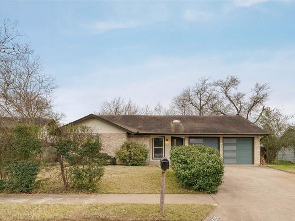 2515 Berkett DR, Austin, TX 78745