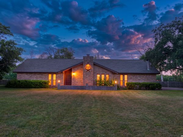 1016 COUNTY ROAD 373, Uvalde, TX 78801