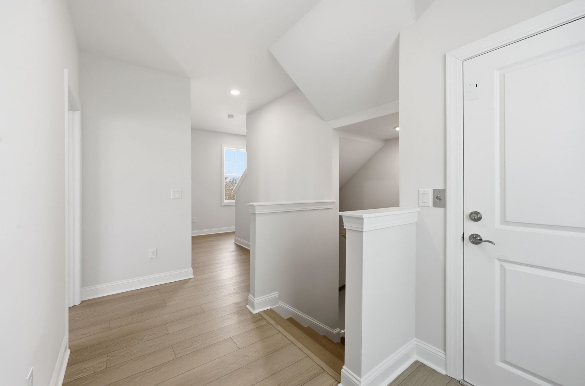 1313 Battery Park Dr. Photo 6