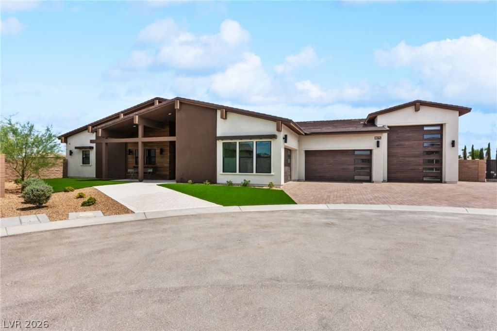 8575 Stange Avenue , Las Vegas, NV 89129