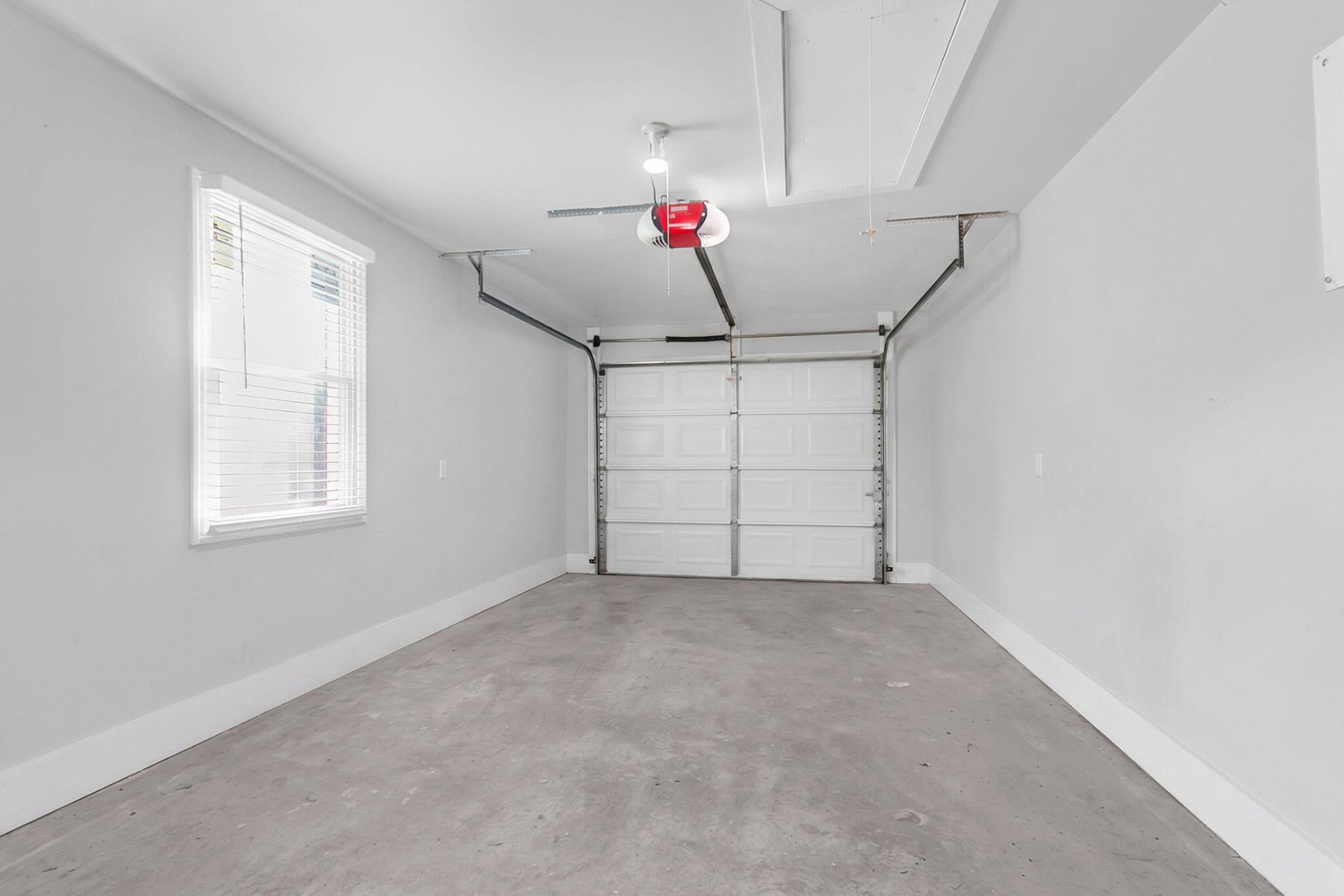 216 Gardenia Street Photo 24
