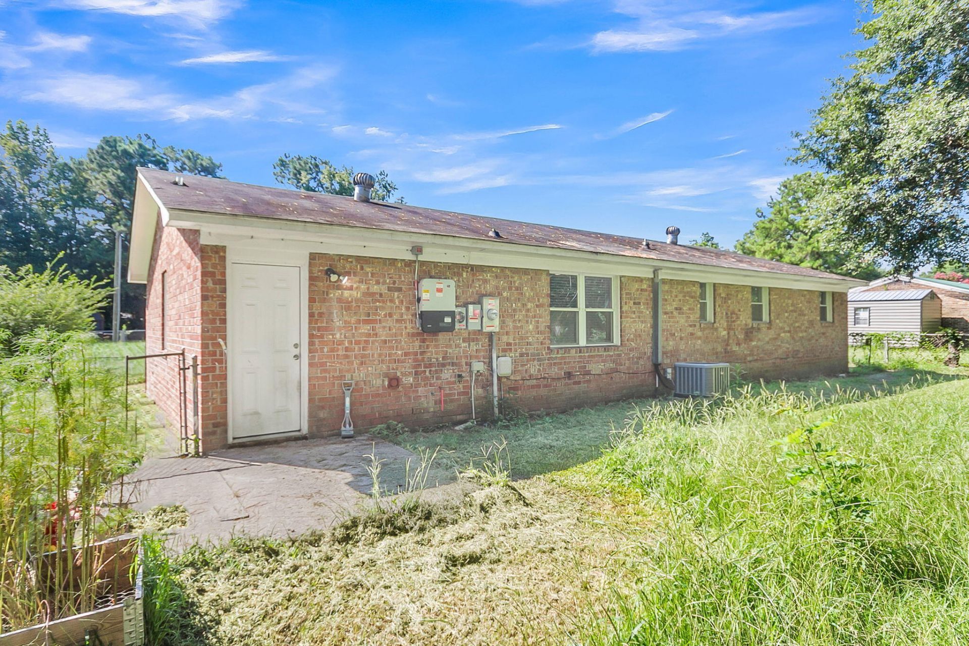 216 Gardenia Street Photo 25