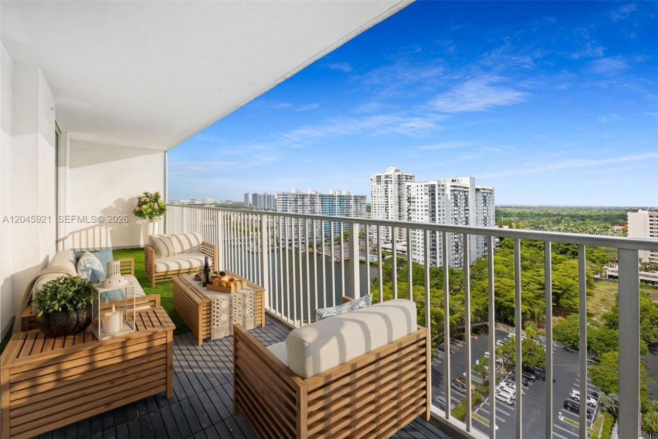 2801 NE 183rd St , Unit 1801W, Aventura, FL 33160 Photo