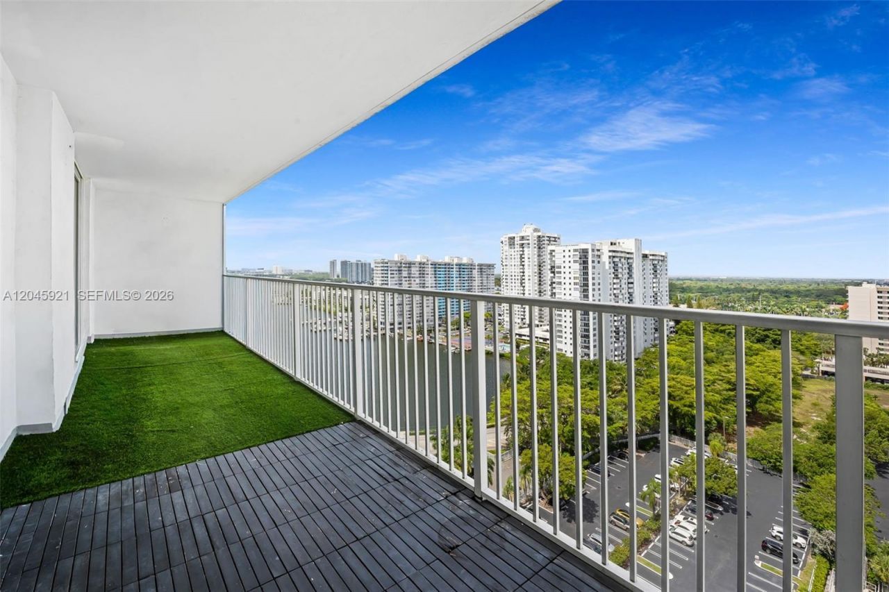 2801 NE 183rd St , Unit 1801W, Aventura, FL 33160 Photo