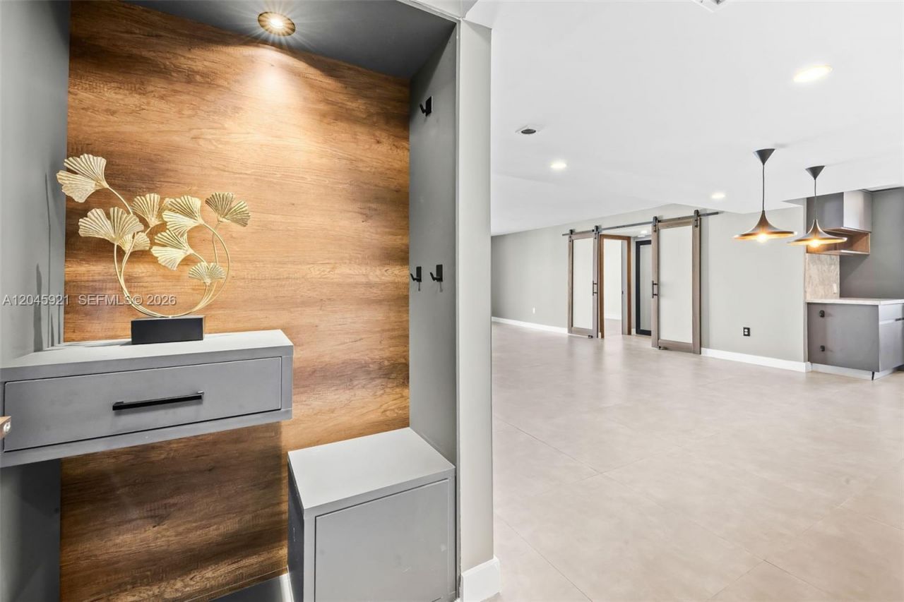2801 NE 183rd St , Unit 1801W, Aventura, FL 33160 Photo