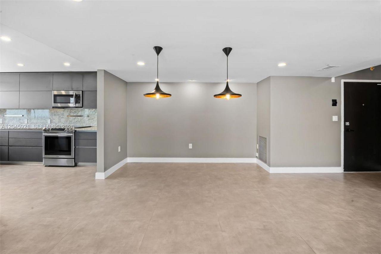 2801 NE 183rd St , Unit 1801W, Aventura, FL 33160 Photo