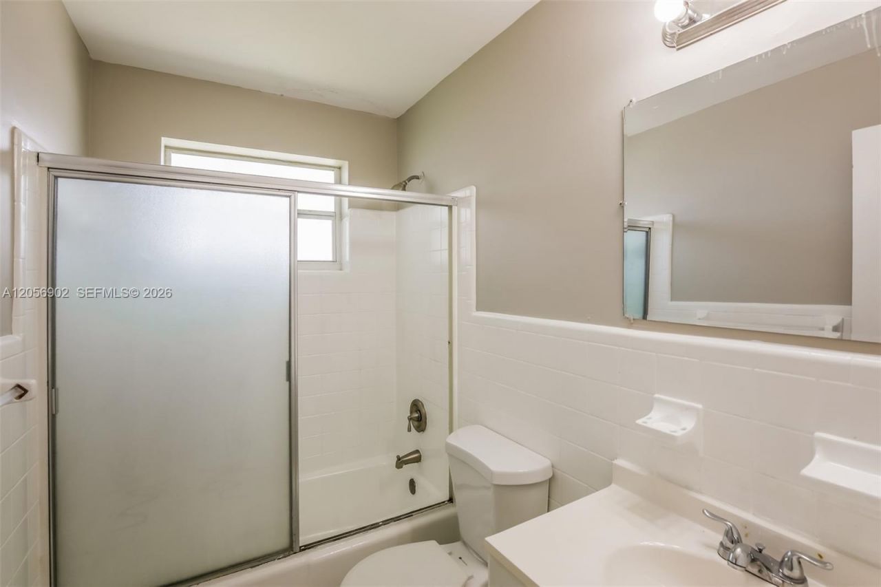 7171 SW 10th Ct , Pembroke Pines, FL 33023 Photo