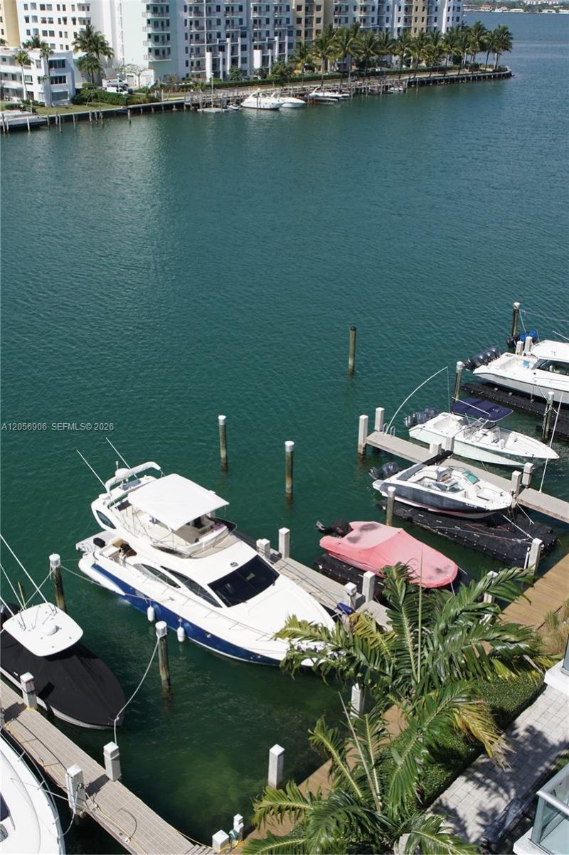 7928 East Dr, Unit 701, North Bay Village, FL 33141 Photo
