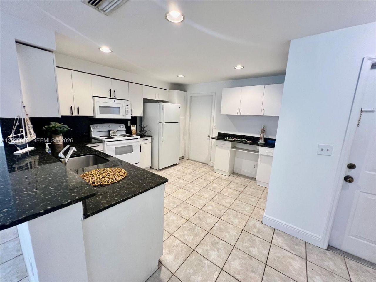 1387 Barcelona Way , Unit 3-26, Weston, FL 33327 Photo