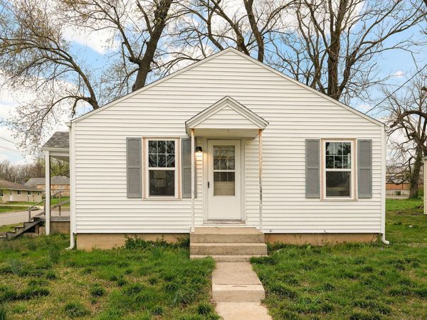 595 Chestnut Street , Lebanon, MO 65536