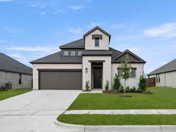 121 Trinity Street, Grandview, TX 76050