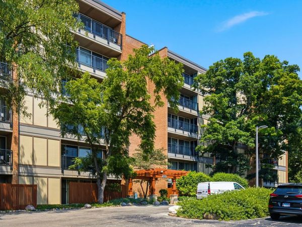 5950 Oakwood Drive , Unit 4A, Lisle, IL 60532
