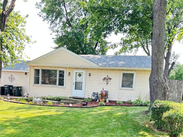 400 Birchwood Drive , Antioch, IL 60002
